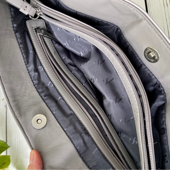 Simply Vera Wang SIlver Tote Bag - Picture 9 of 10